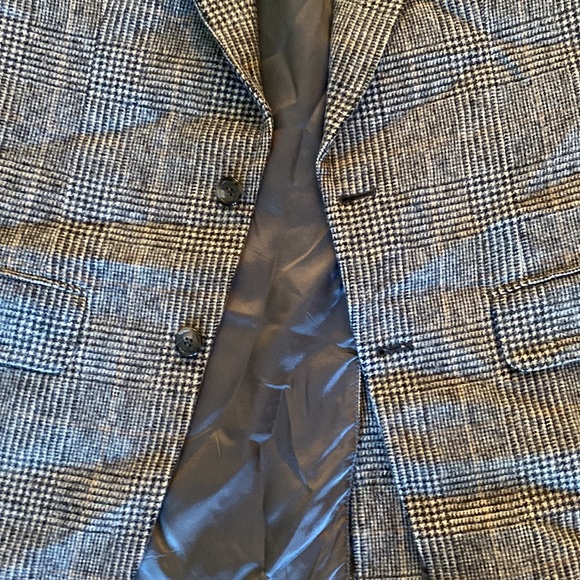 Vintage Bill Blass Men’s Suit Jacket, plaid. 100% camel hair - Picture 2 of 9